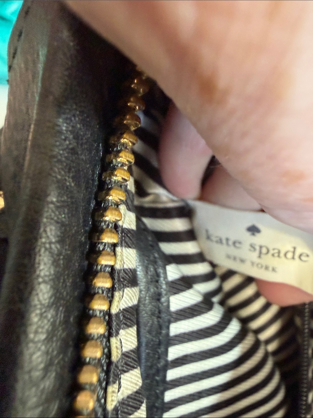 Kate spade crossbody or Shoulder Leather purse - Picture 10 of 10